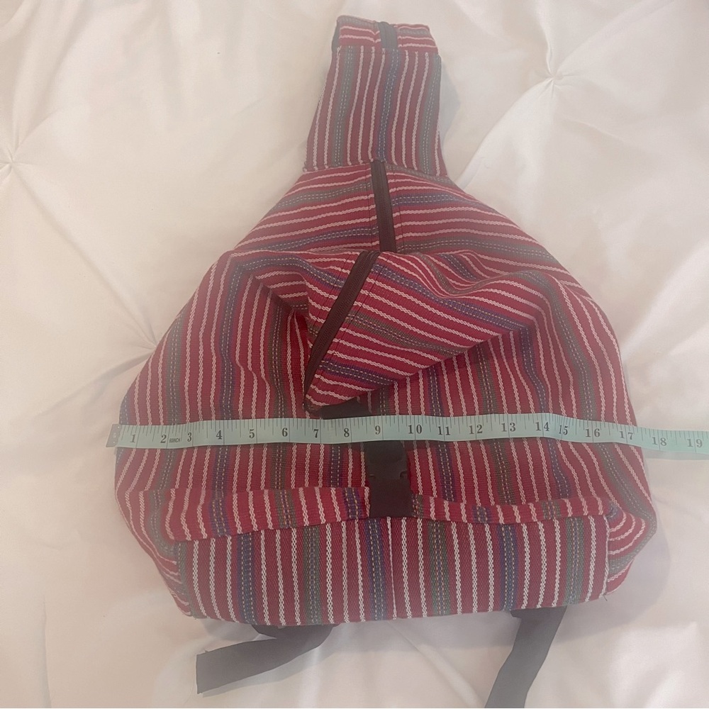 Guatemala Handmade Backpack Red Green - Picture 5 of 9